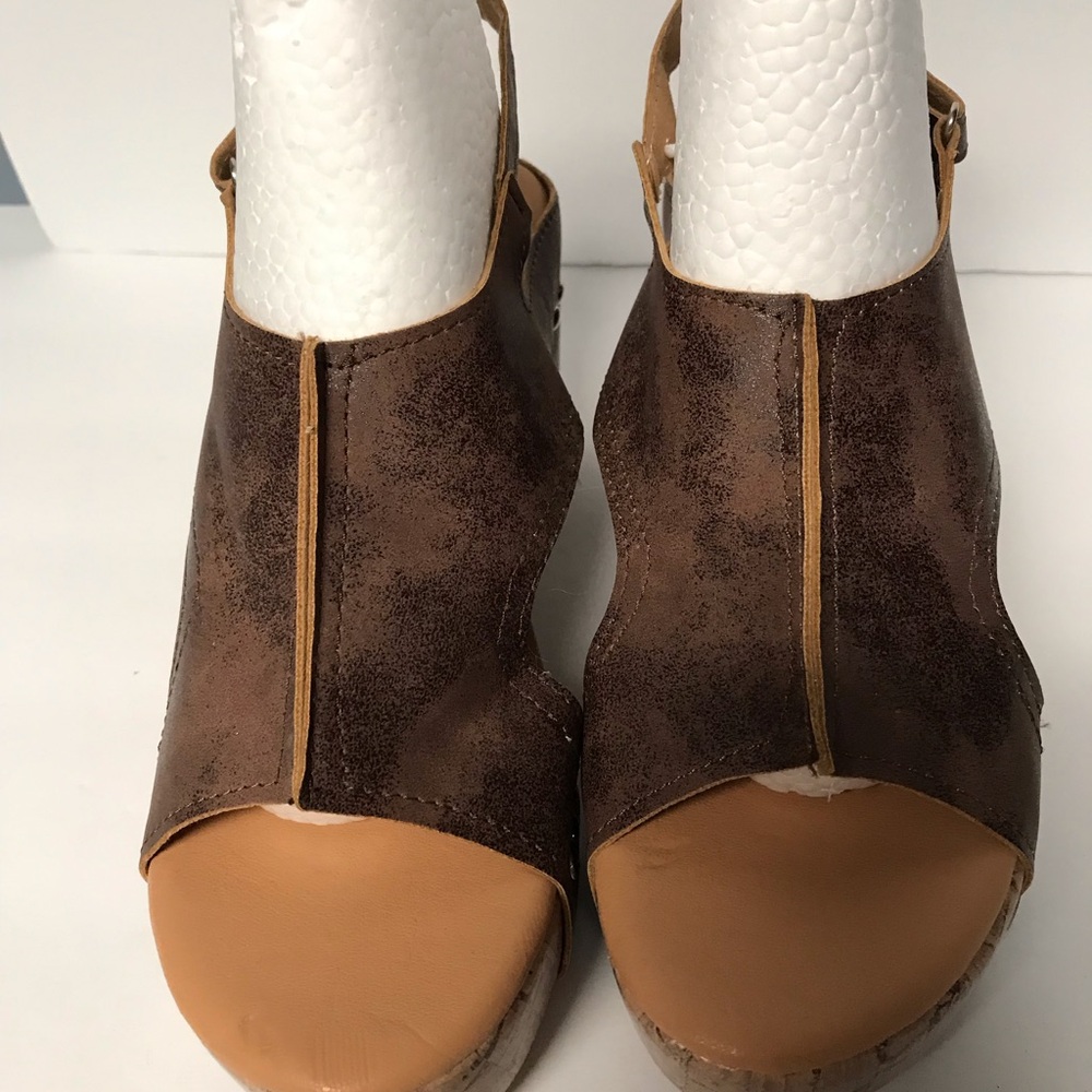 Stylish Brown Open-Toe Sandals